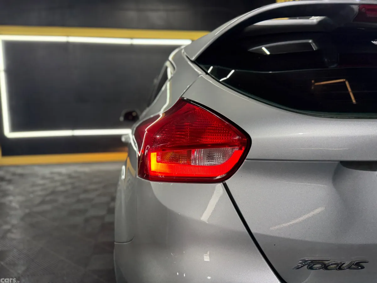 Ford Focus Hatchback, Diesel, 2017, Silver