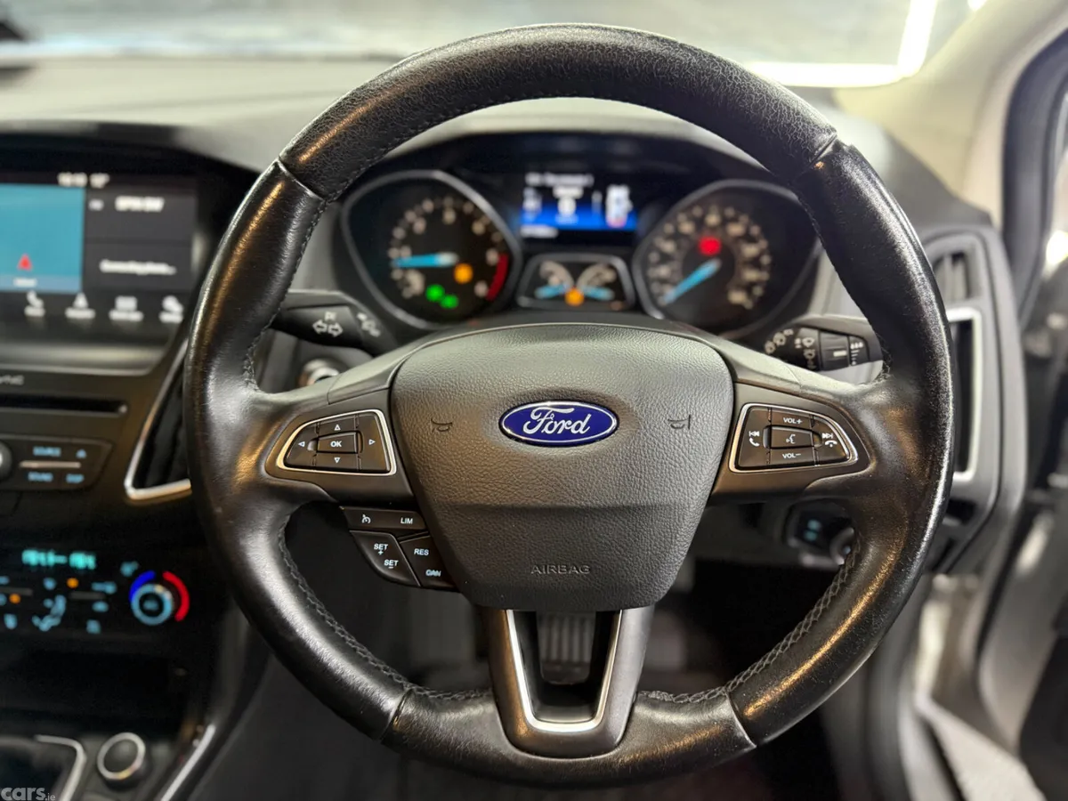 Ford Focus Hatchback, Diesel, 2017, Silver
