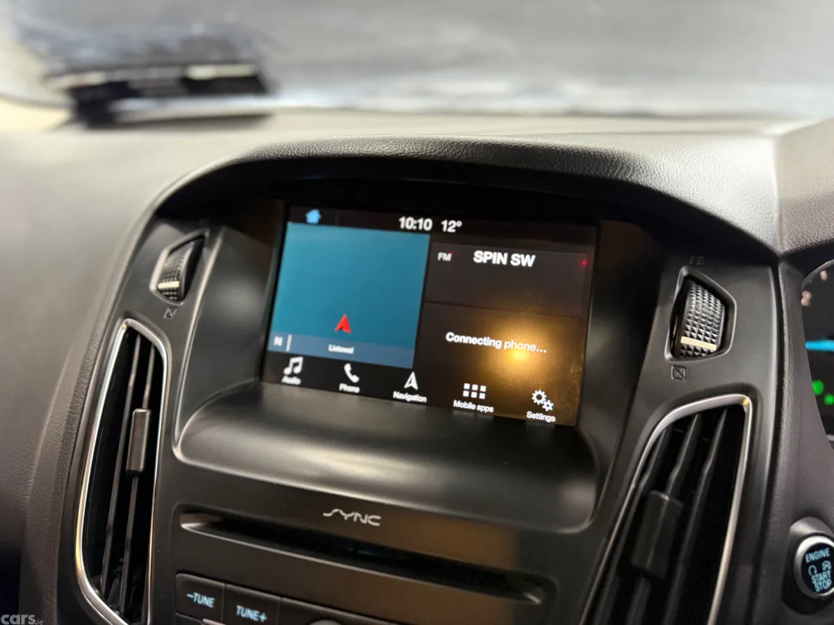 Ford Focus Hatchback, Diesel, 2017, Silver