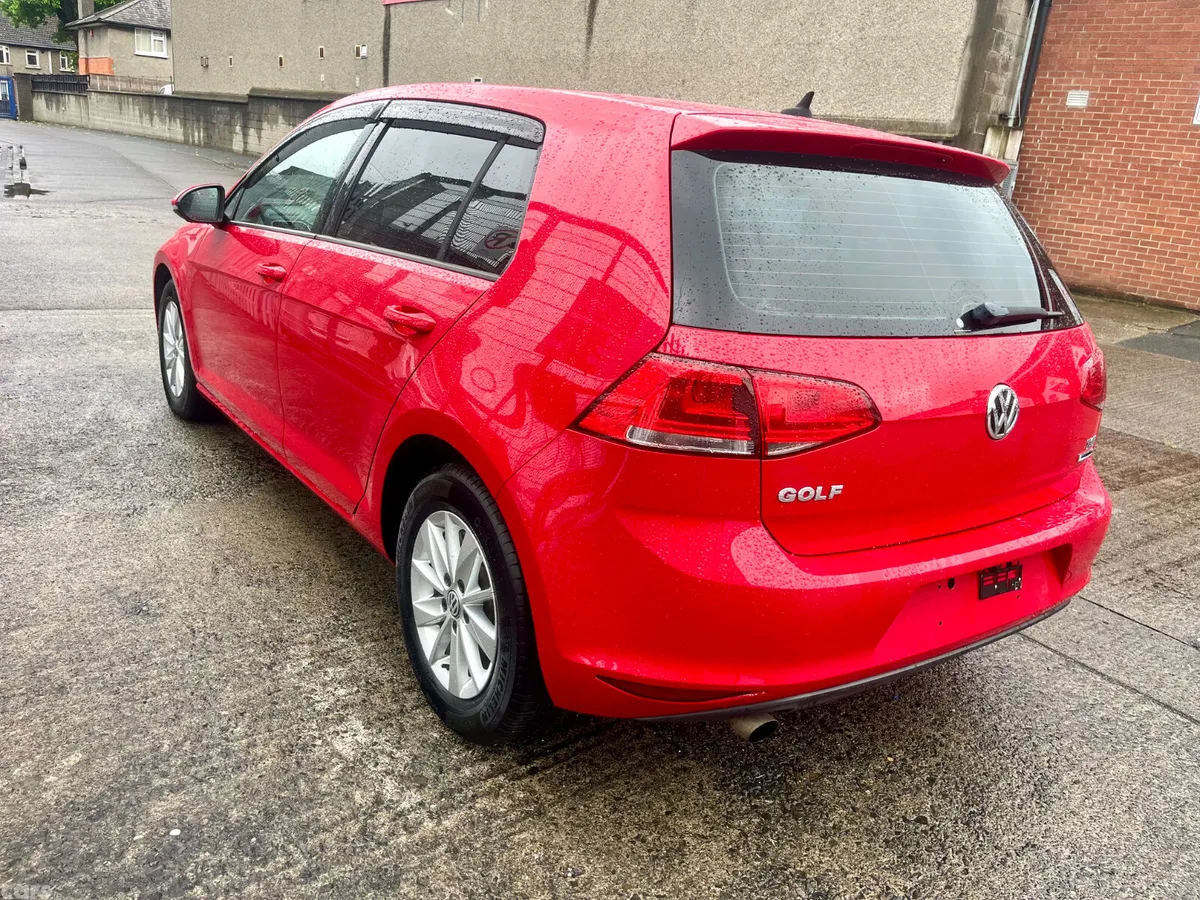 Volkswagen Golf Hatchback, Petrol, 2016, Red