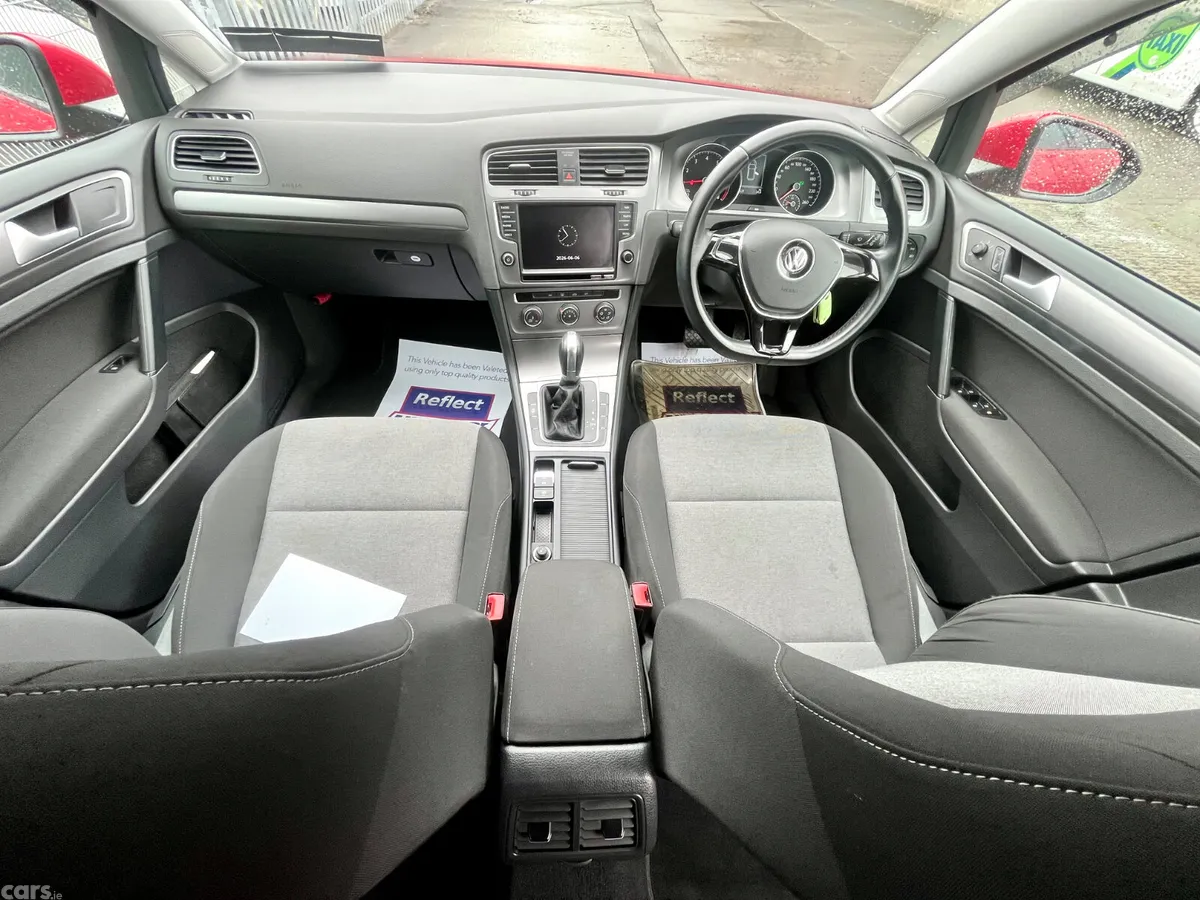 Volkswagen Golf Hatchback, Petrol, 2016, Red