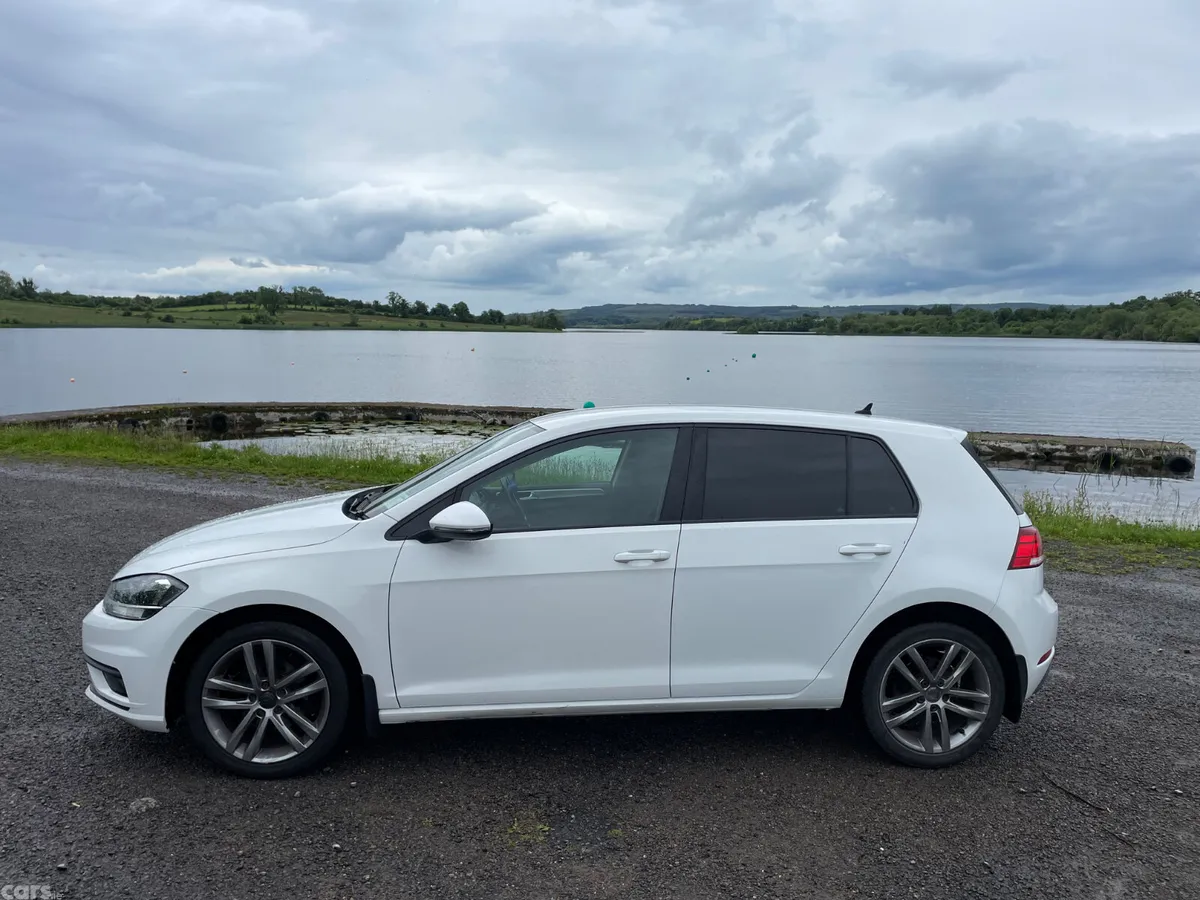 Volkswagen Golf Estate, Diesel, 2018, White