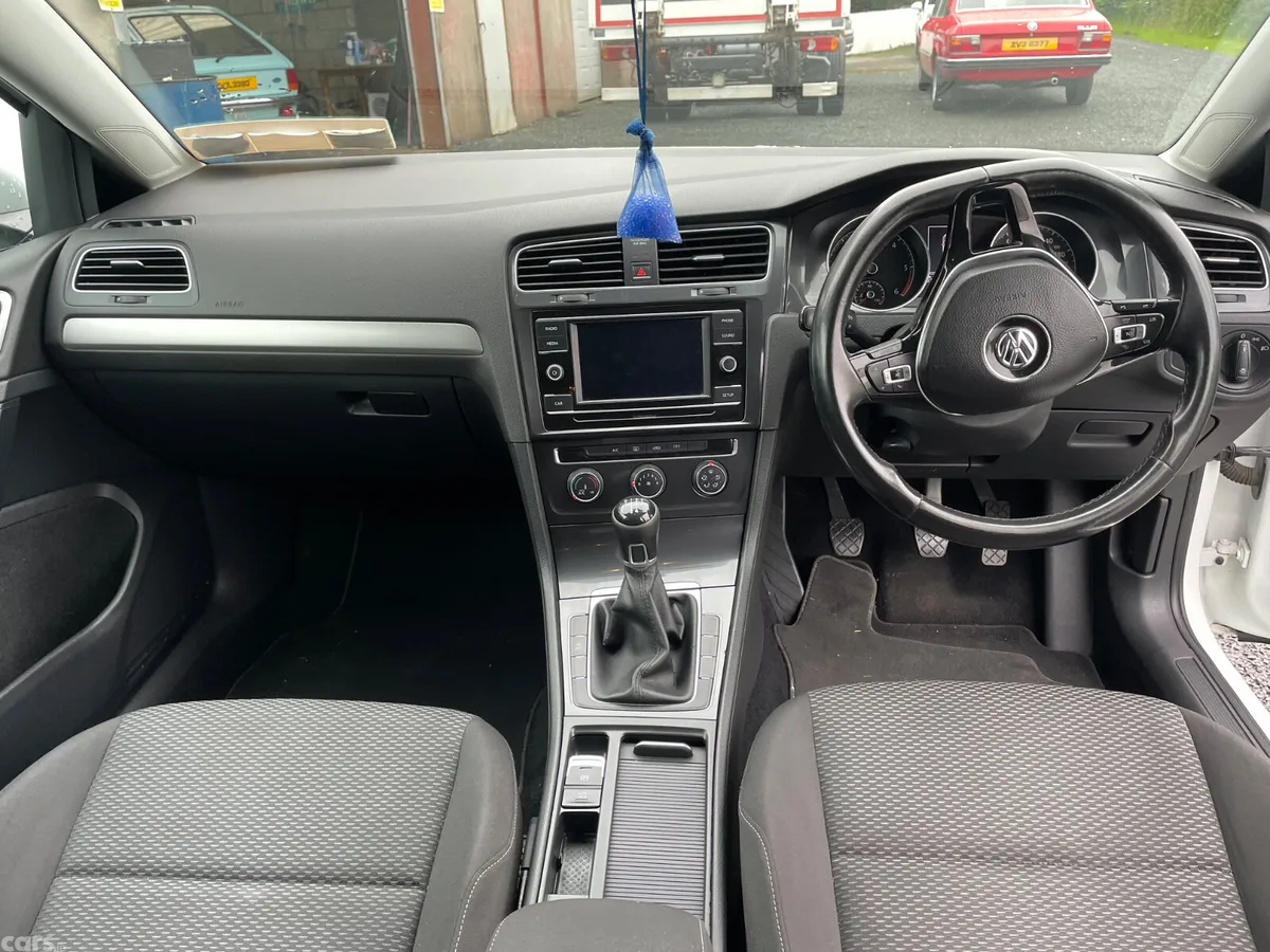 Volkswagen Golf Estate, Diesel, 2018, White