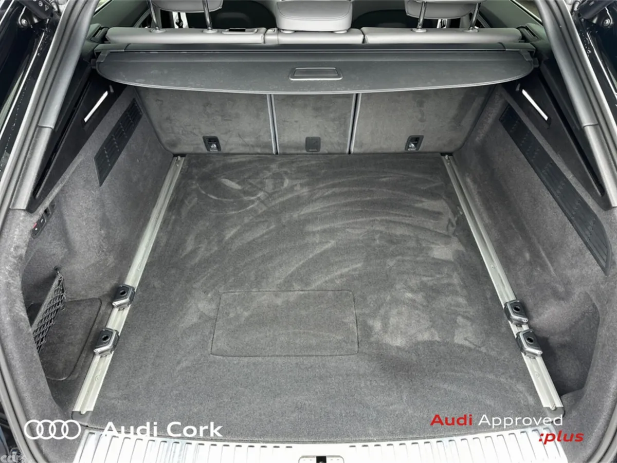 Audi Q8 SUV, Petrol Plug-in Hybrid, 2025, Black