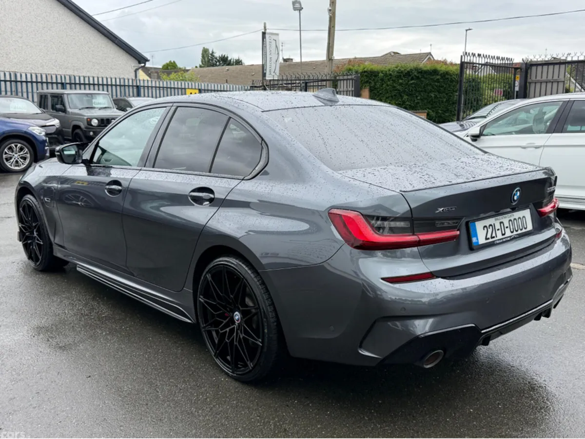 BMW 3-Series Saloon, Petrol Plug-in Hybrid, 2022, Grey
