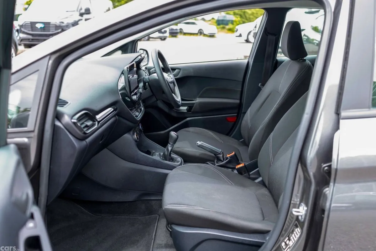 Ford Fiesta Hatchback, Petrol, 2023, Grey
