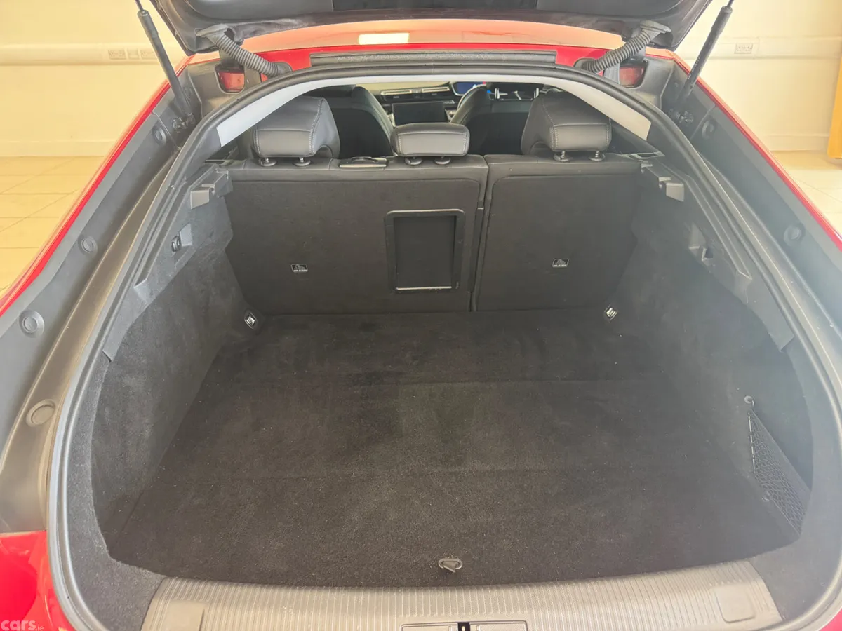 Peugeot 508 Hatchback, Diesel, 2020, Red
