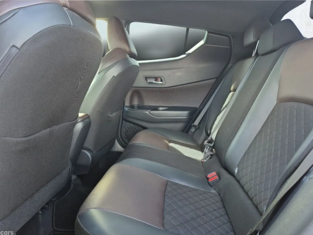Toyota C-HR SUV, Petrol Hybrid, 2017, Black