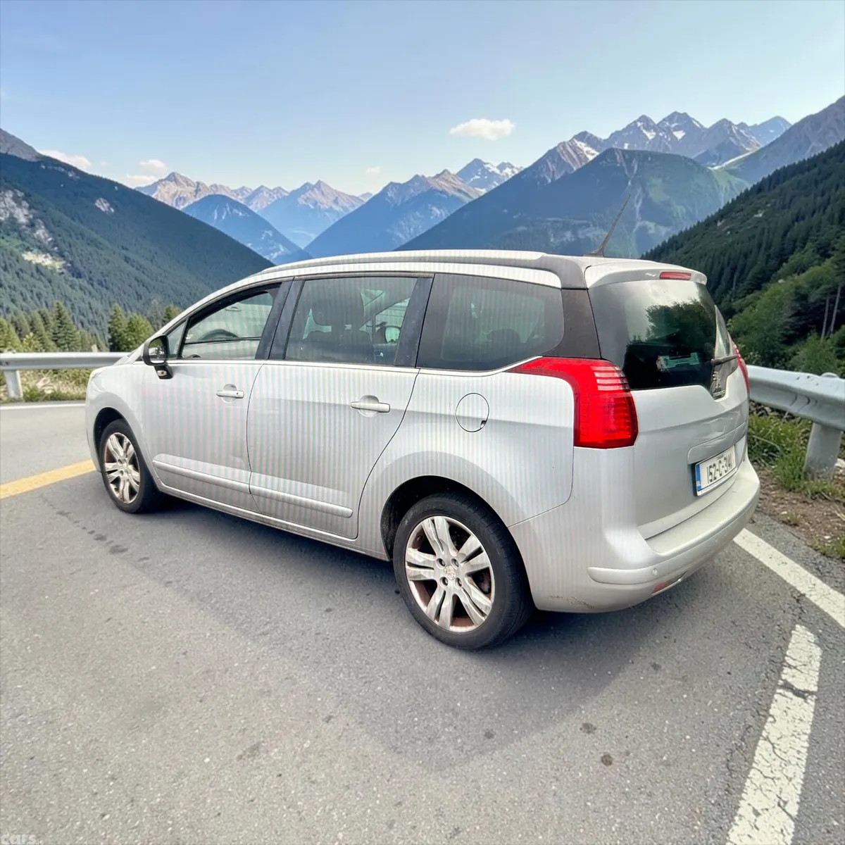 Peugeot 5008 MPV, Diesel, 2015, Grey