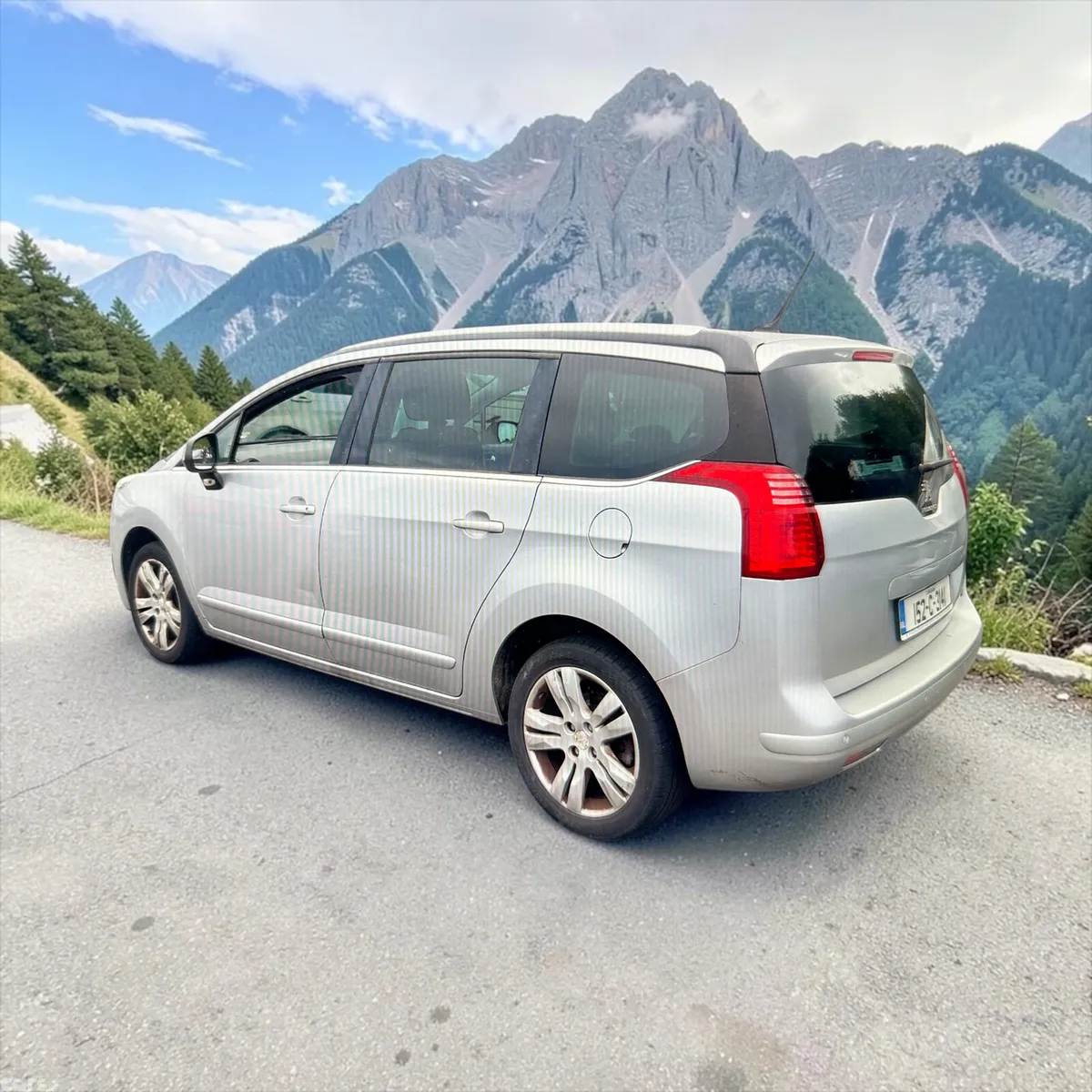 Peugeot 5008 MPV, Diesel, 2015, Grey