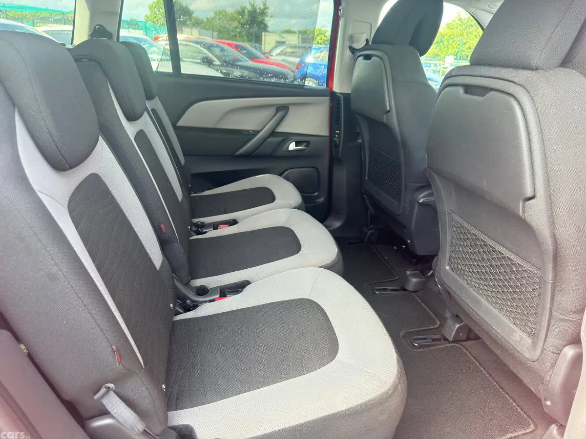 Citroen Grand C4 Picasso MPV, Petrol, 2017, Red