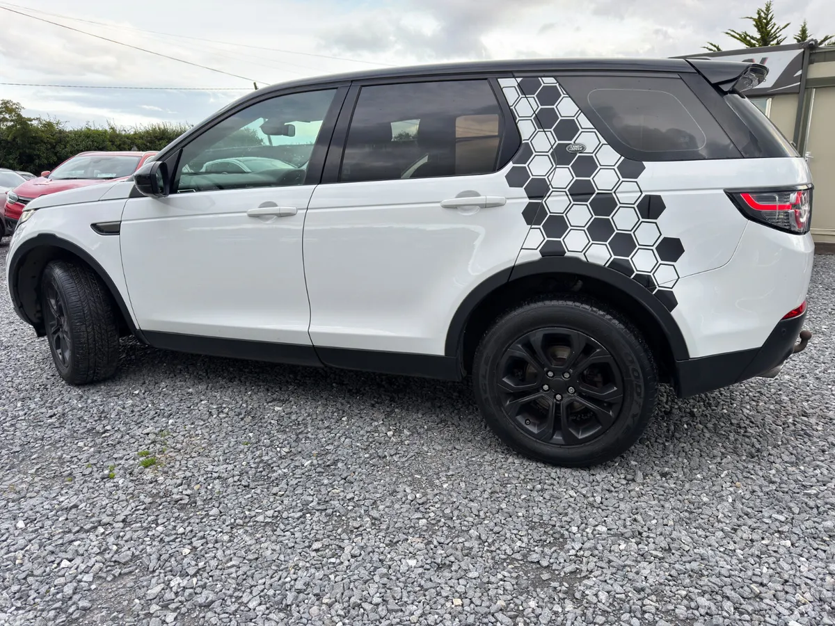 Land Rover Discovery Sport SUV, Diesel, 2015, White
