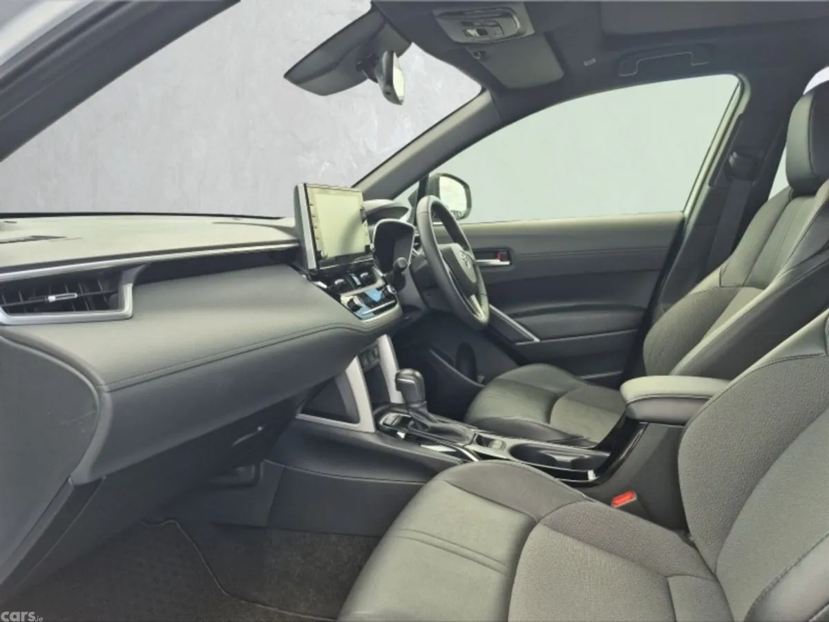 Toyota Corolla Cross SUV, Petrol Hybrid, 2023, White