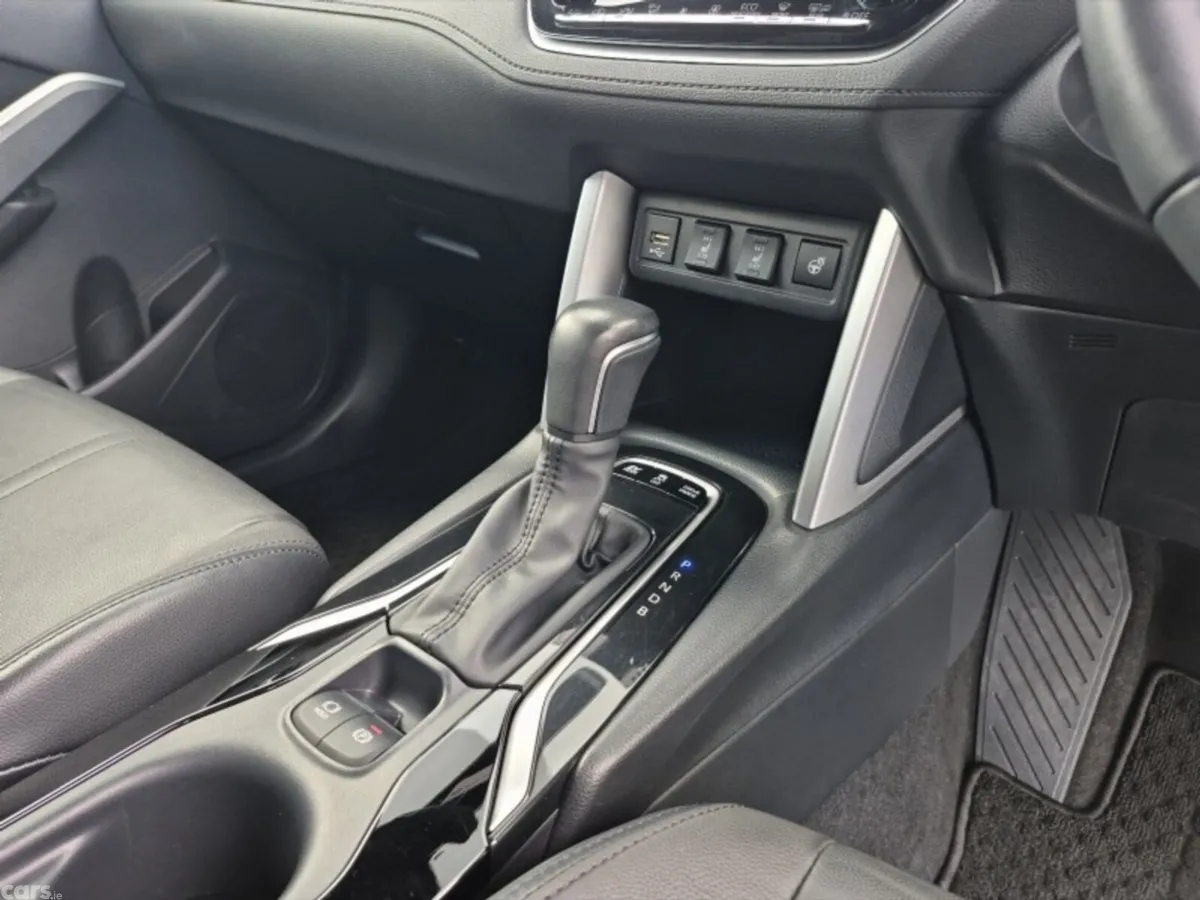 Toyota Corolla Cross SUV, Petrol Hybrid, 2023, White