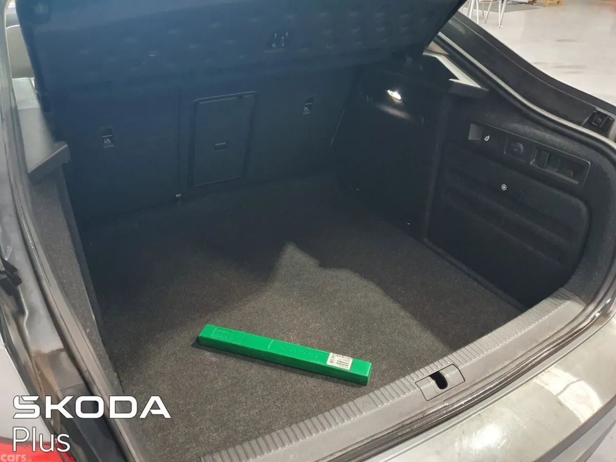 Skoda Superb Saloon, Diesel, 2023, Grey