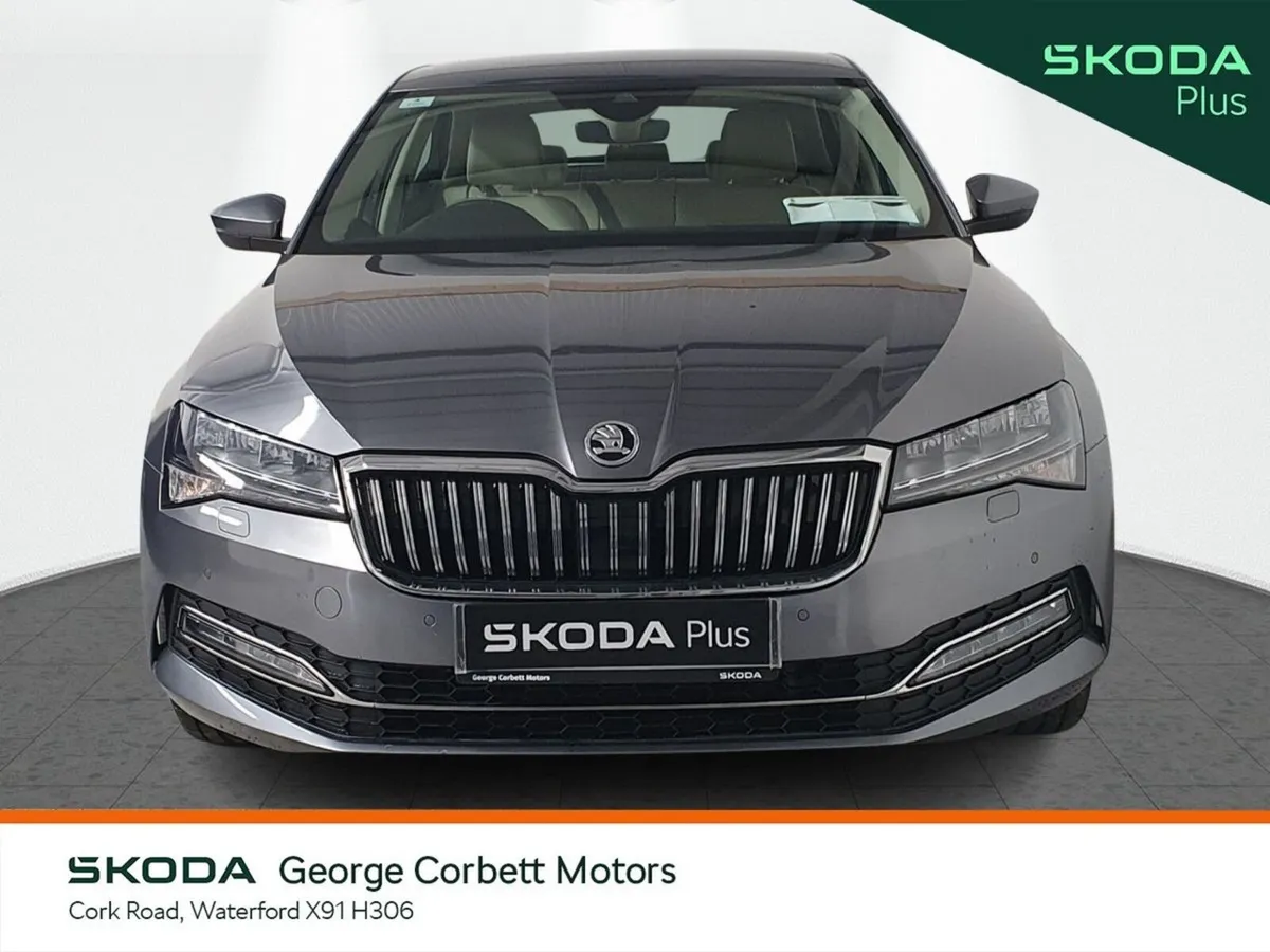 Skoda Superb Saloon, Diesel, 2023, Grey