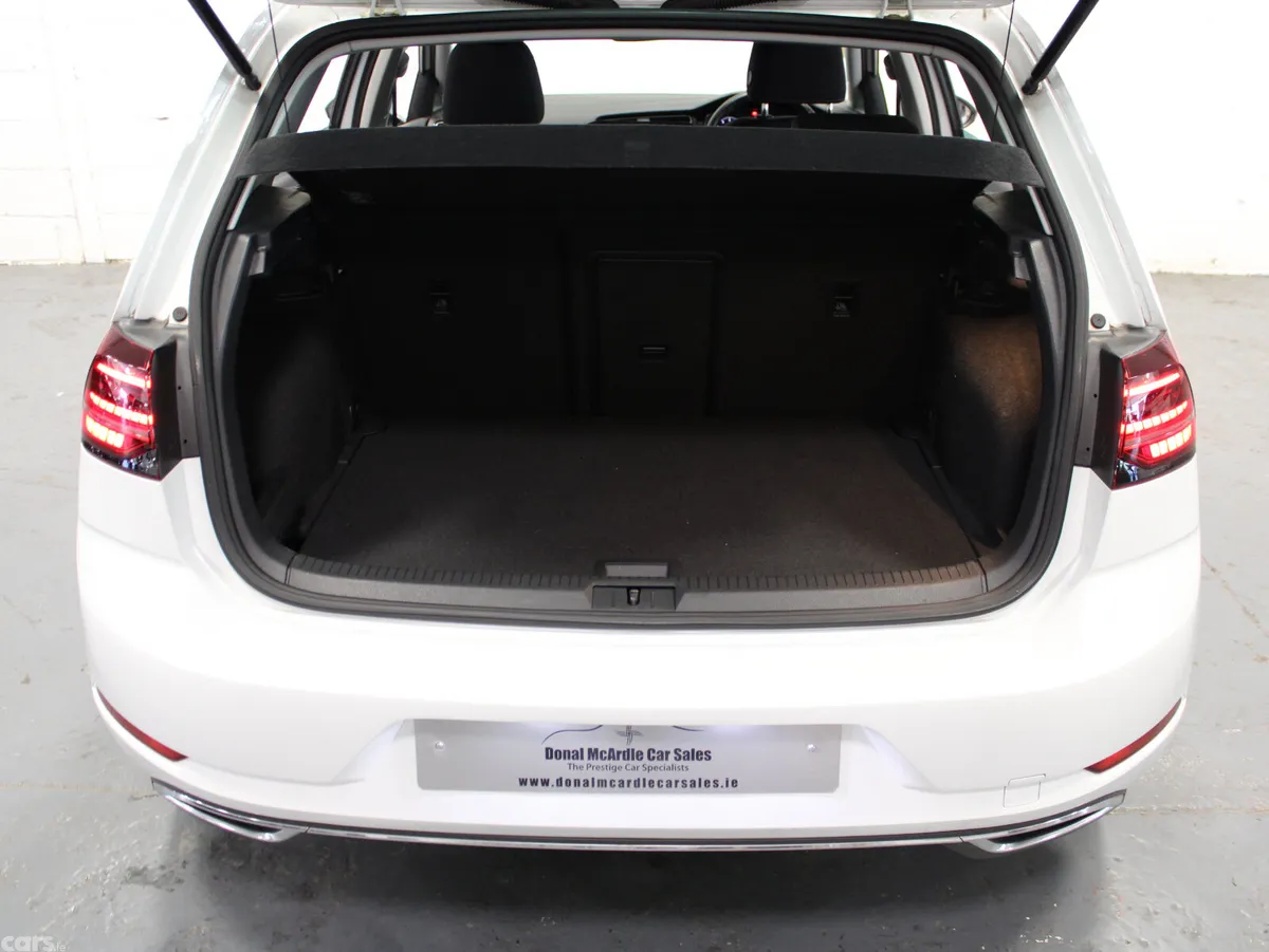 Volkswagen Golf Hatchback, Petrol, 2018, White