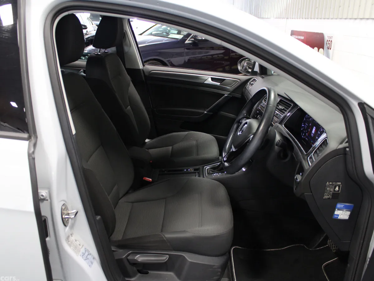 Volkswagen Golf Hatchback, Petrol, 2019, White