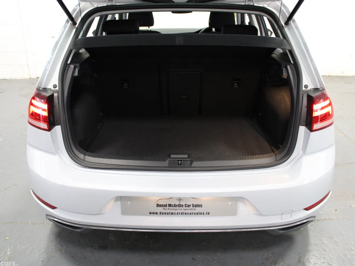 Volkswagen Golf Hatchback, Petrol, 2019, White
