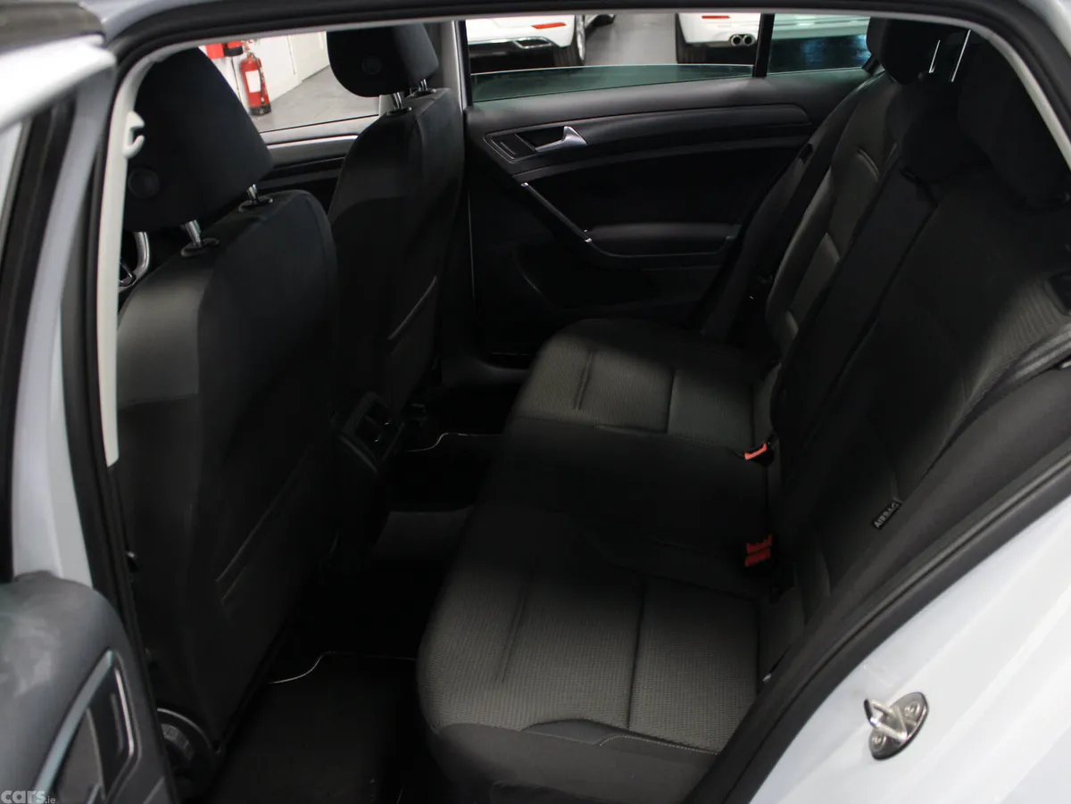 Volkswagen Golf Hatchback, Petrol, 2019, White