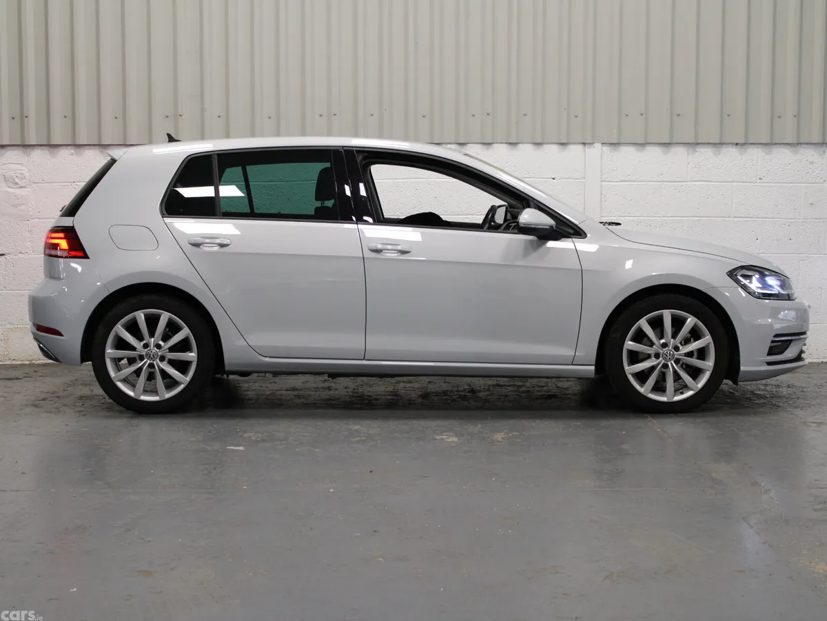 Volkswagen Golf Hatchback, Petrol, 2019, White
