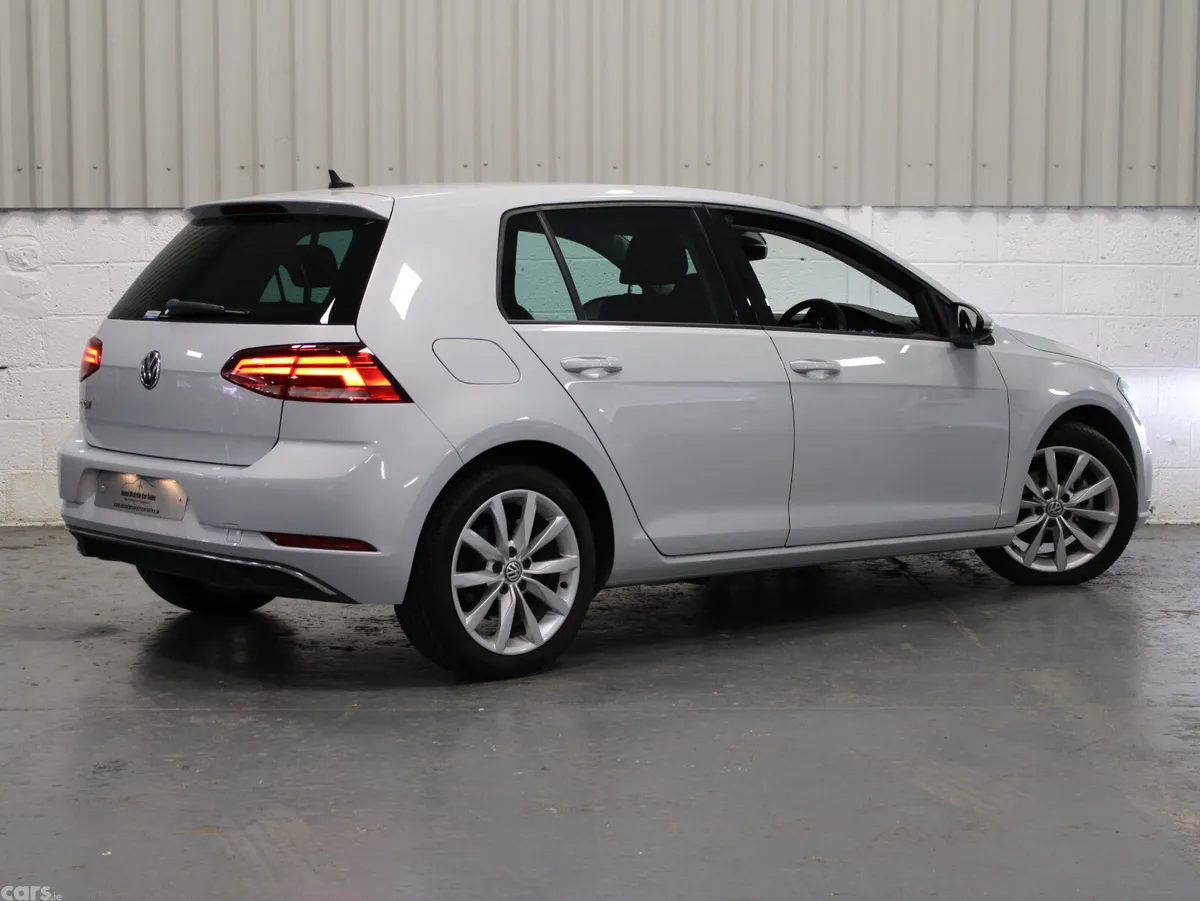 Volkswagen Golf Hatchback, Petrol, 2019, White