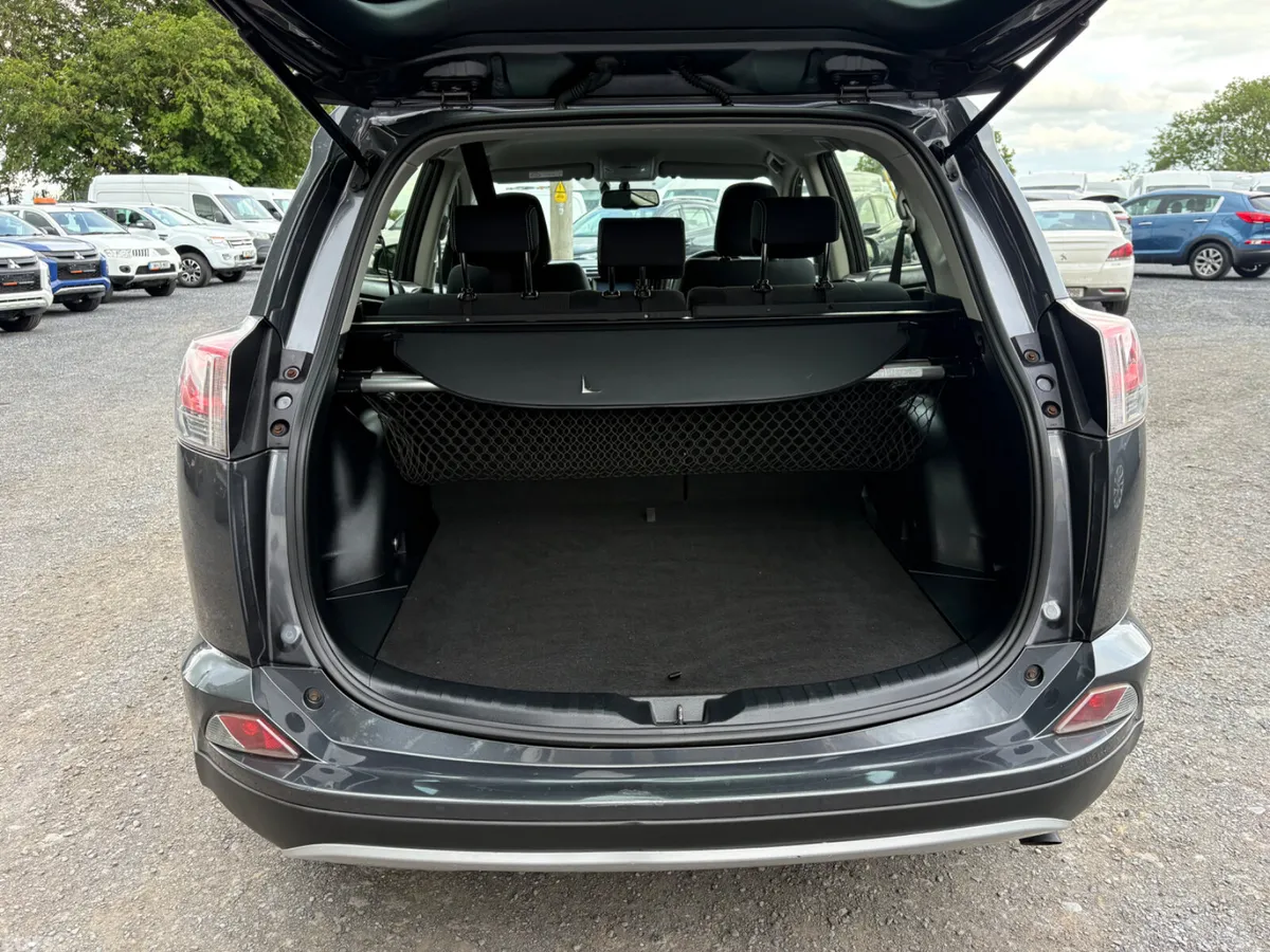 Toyota RAV4 SUV, Diesel, 2016, Grey