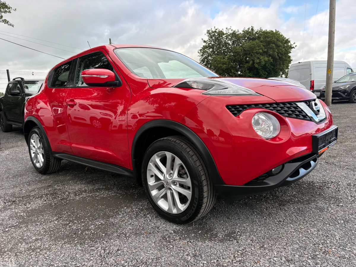 Nissan Juke SUV, Petrol, 2017, Red