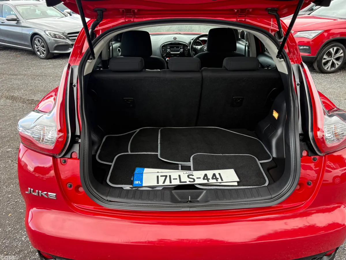 Nissan Juke SUV, Petrol, 2017, Red