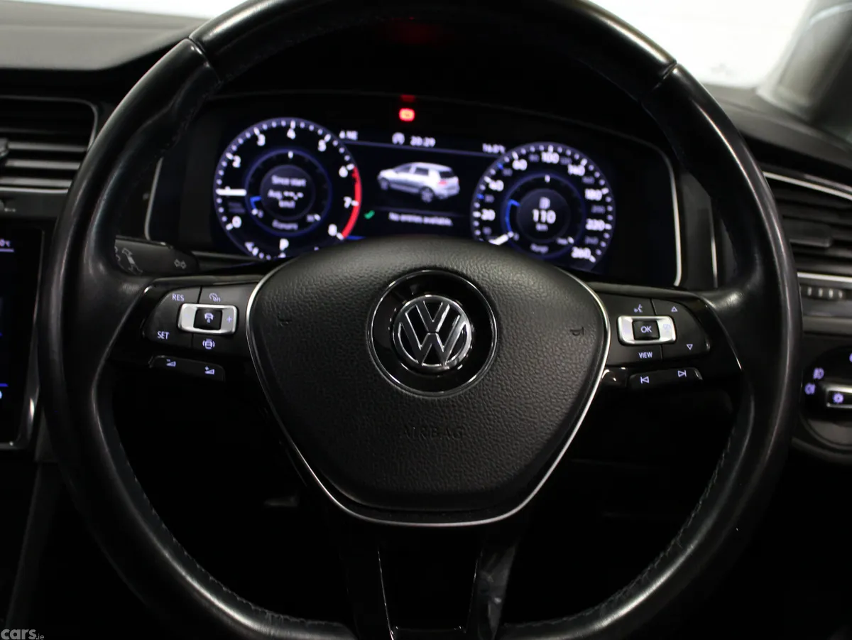Volkswagen Golf Hatchback, Petrol, 2019, Black