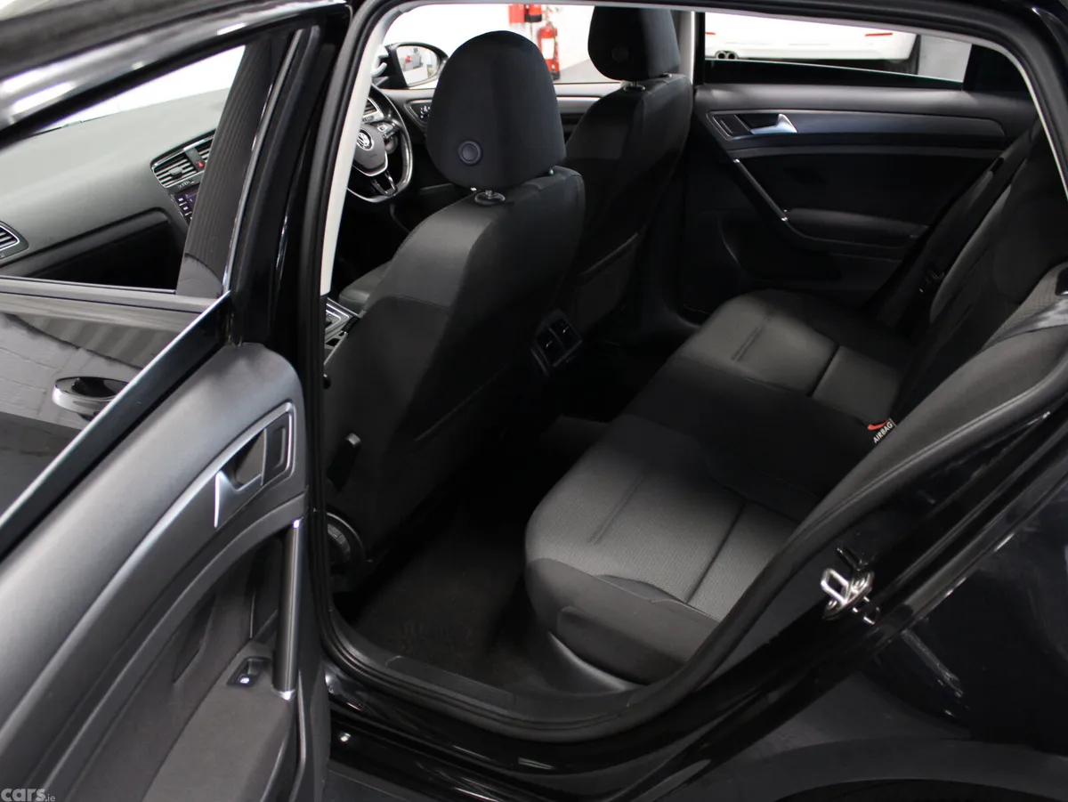 Volkswagen Golf Hatchback, Petrol, 2019, Black