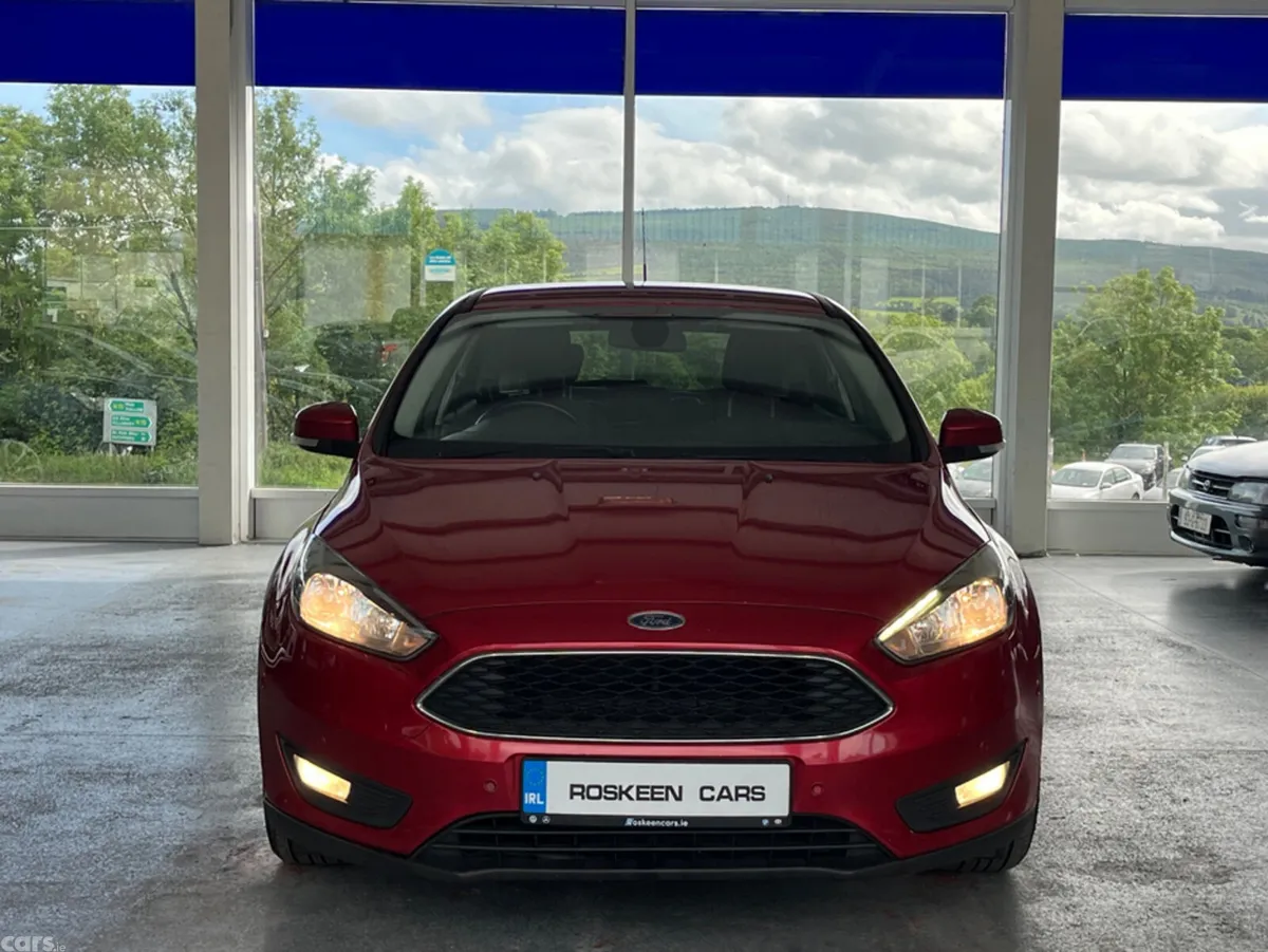 Ford Focus Hatchback, Diesel, 2015, Red