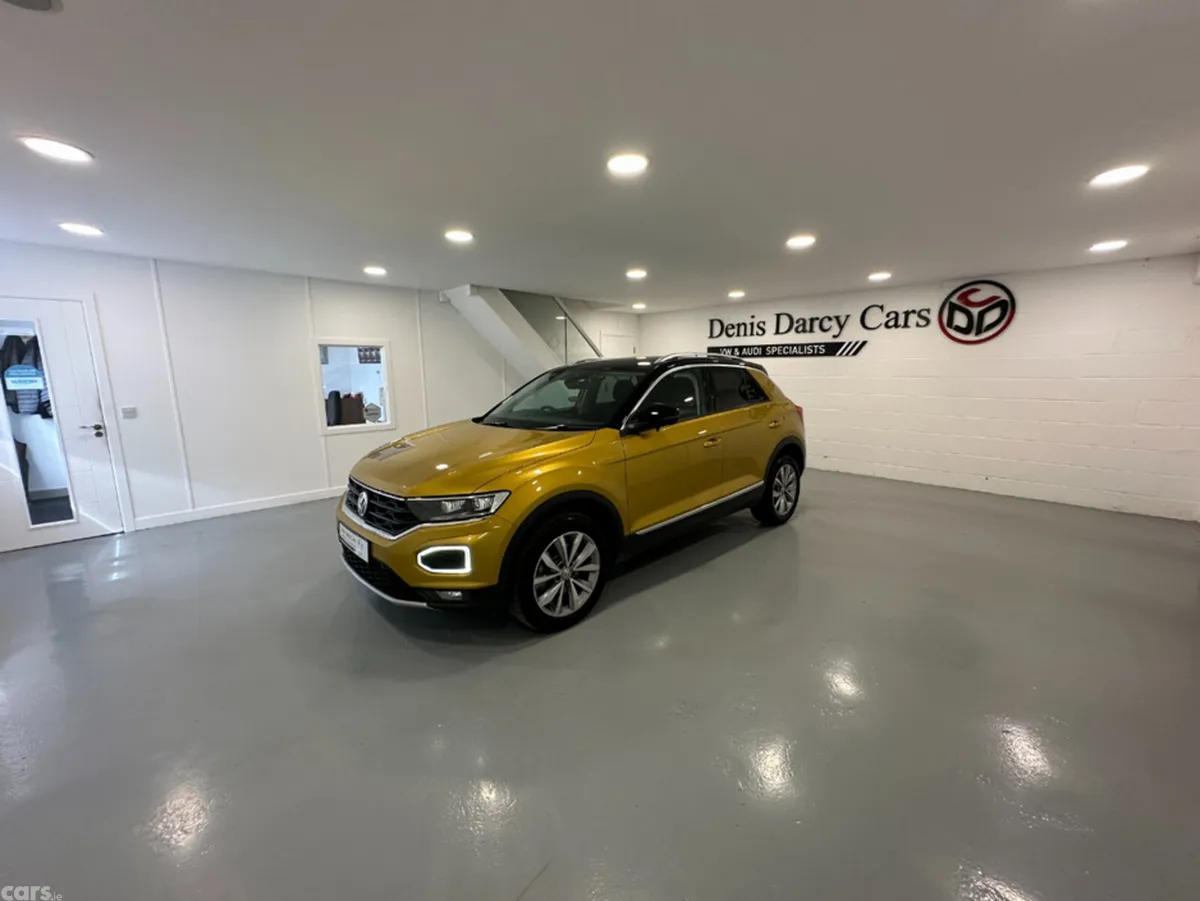 Volkswagen T-Roc SUV, Diesel, 2021, Gold