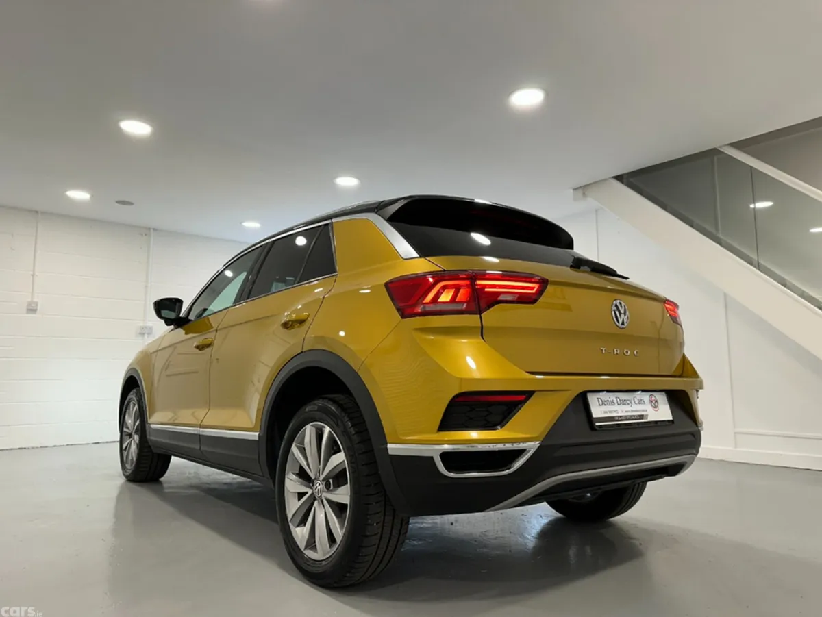 Volkswagen T-Roc SUV, Diesel, 2021, Gold
