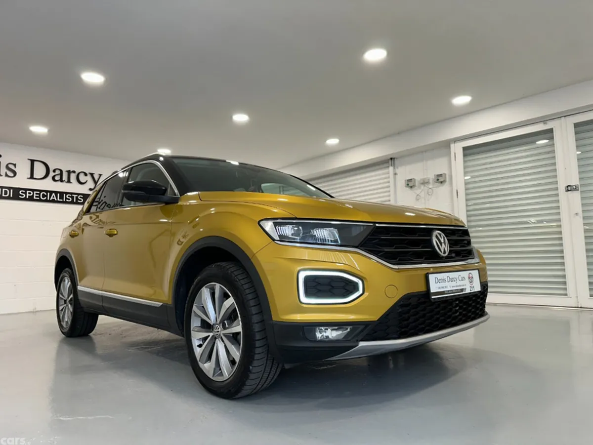 Volkswagen T-Roc SUV, Diesel, 2021, Gold