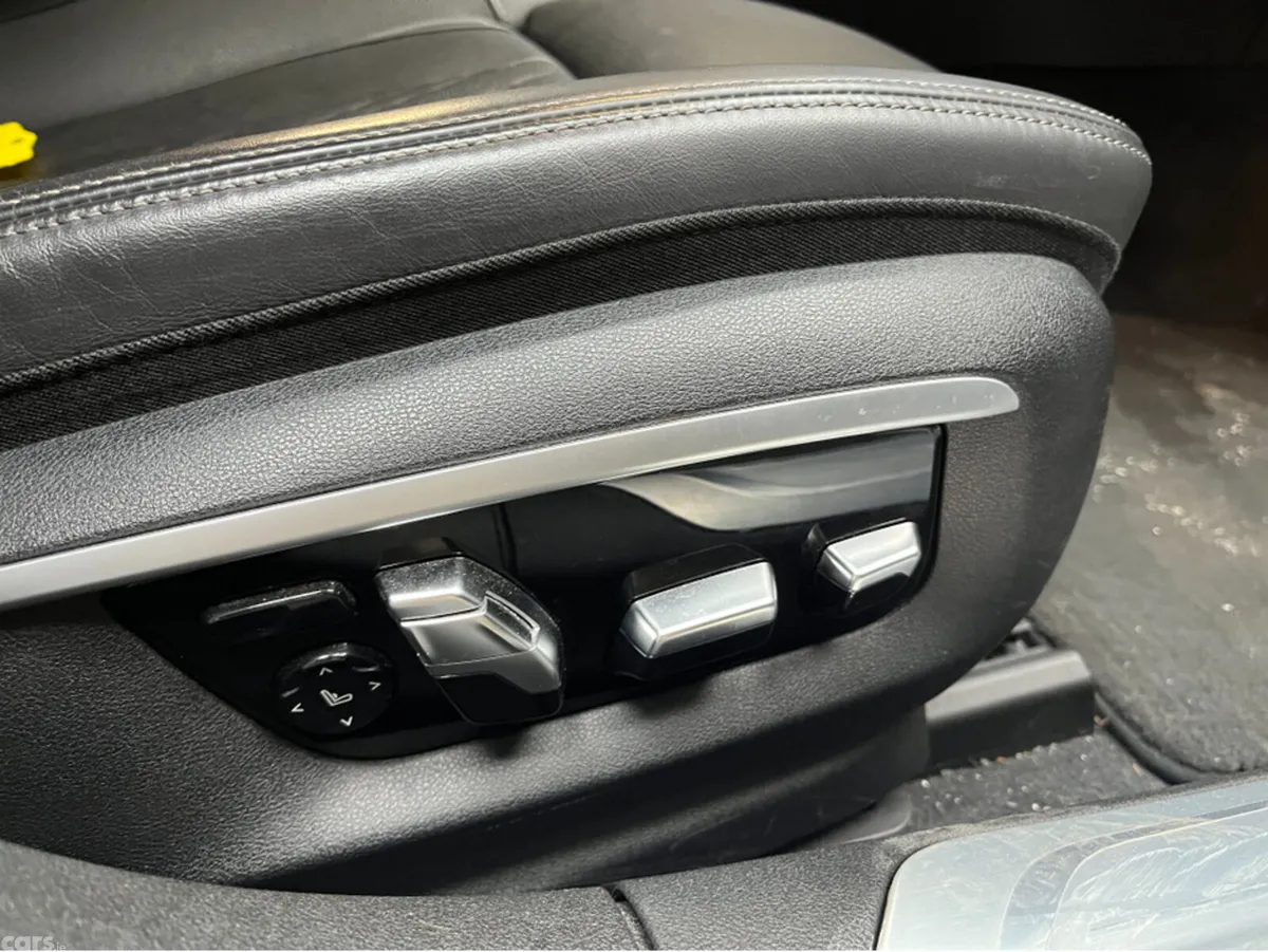BMW 7-Series Saloon, Petrol Plug-in Hybrid, 2016, White