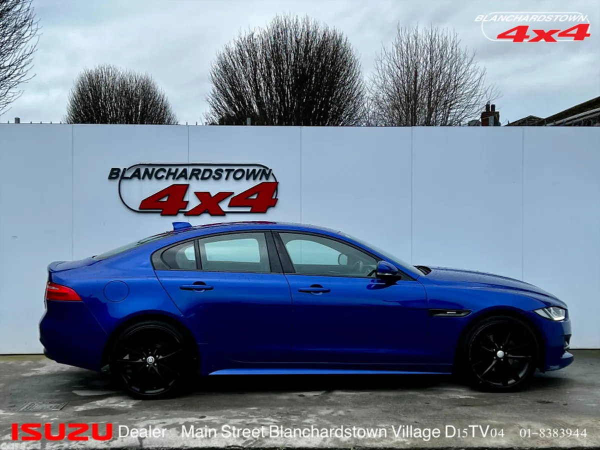 Jaguar XE Saloon, Diesel, 2017, Blue