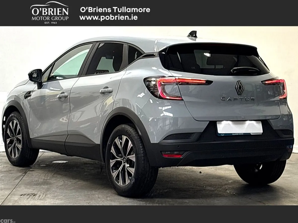 Renault Captur Hatchback, Petrol, 2026, Grey