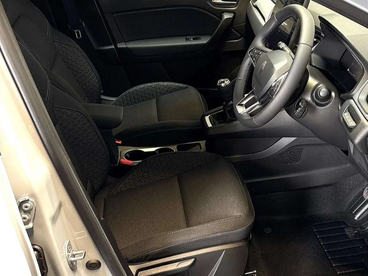 Renault Captur Hatchback, Petrol, 2026, Grey