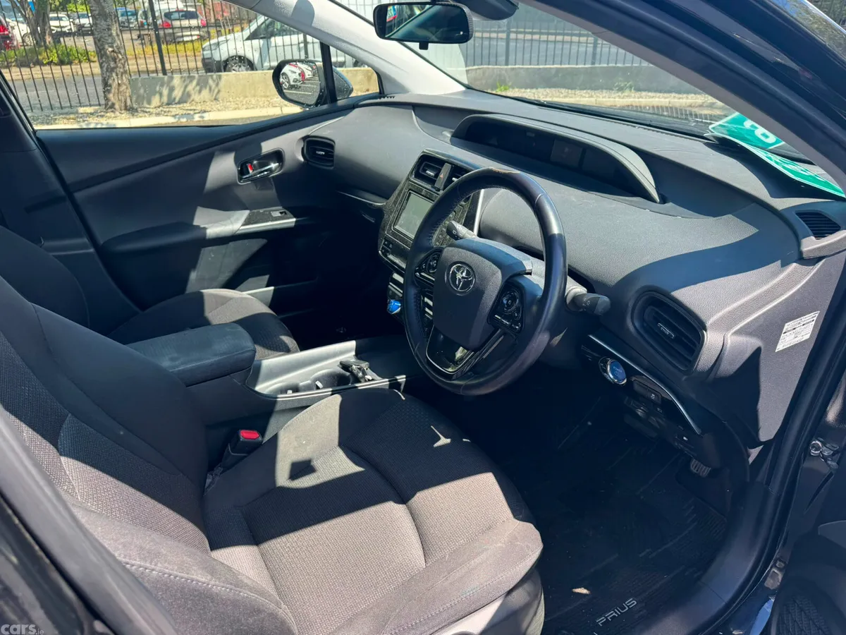 Toyota Prius Hatchback, Petrol, 2021, Black