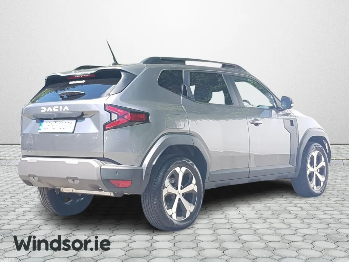 Dacia Duster SUV, Petrol Hybrid, 2026, Grey