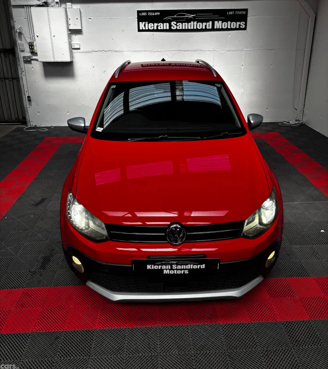 Volkswagen Polo Hatchback, Petrol, 2015, Red