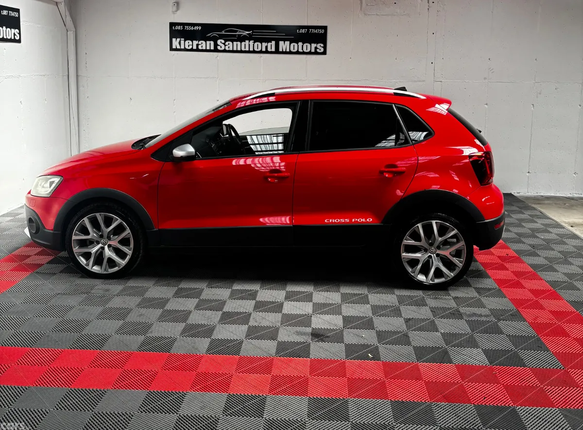 Volkswagen Polo Hatchback, Petrol, 2015, Red
