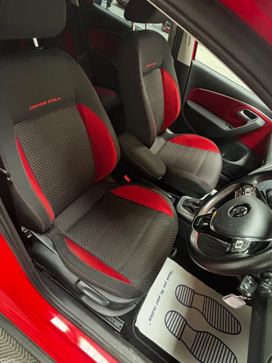 Volkswagen Polo Hatchback, Petrol, 2015, Red
