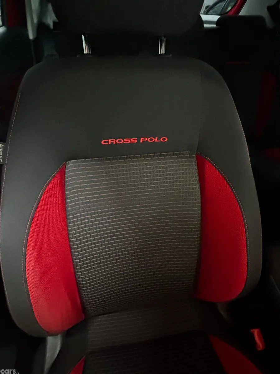 Volkswagen Polo Hatchback, Petrol, 2015, Red