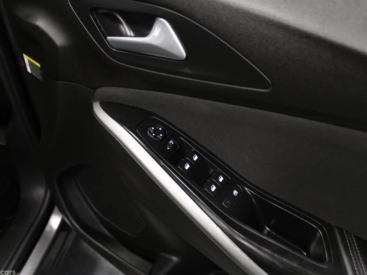 Opel Grandland X SUV, Petrol, 2021, Grey