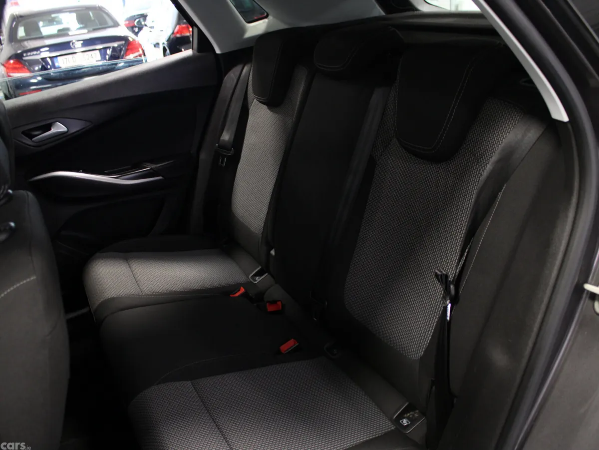Opel Grandland X SUV, Petrol, 2021, Grey