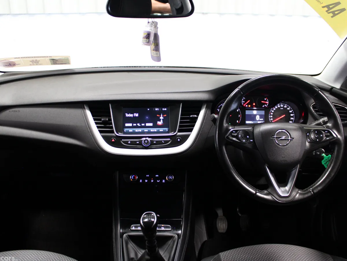 Opel Grandland X SUV, Petrol, 2021, Grey