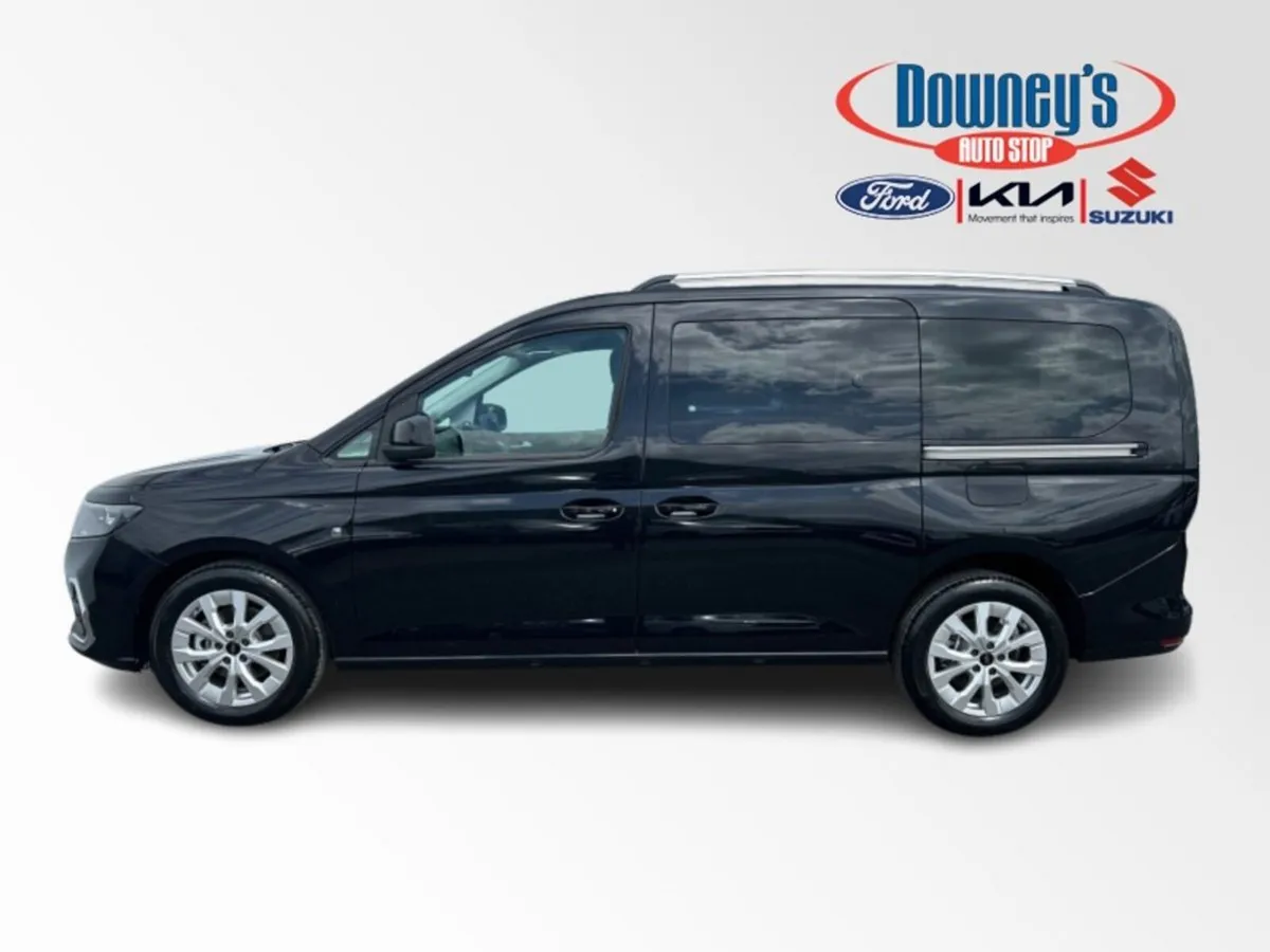 Ford Tourneo Connect MPV, Diesel, 2026, Black