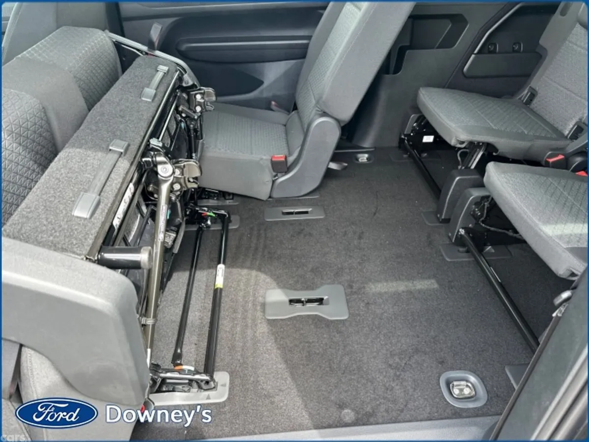 Ford Tourneo Connect MPV, Diesel, 2026, Black